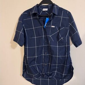 Columbia front knot  Navy Checkered Shirt
